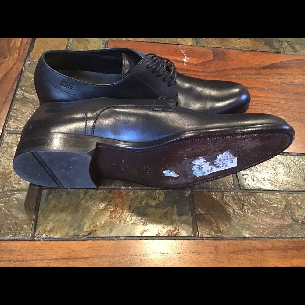 Shoe - Picture 3 of 3